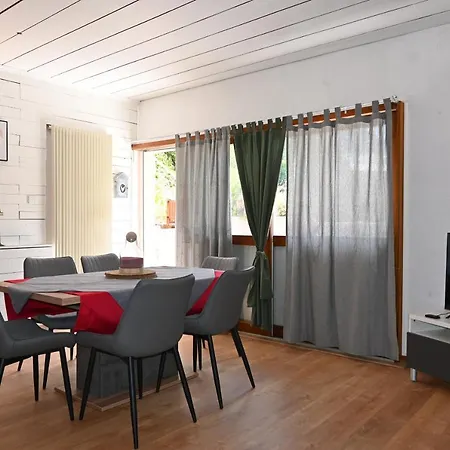 Le Grillon Ax Ax-les-Thermes