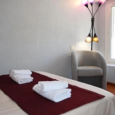 Le Grillon Ax Apartament *